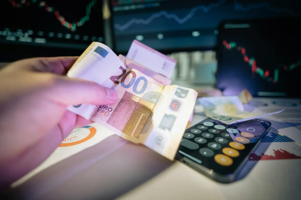 Why Impulse Control Is Crucial in Both Casinos and Investing